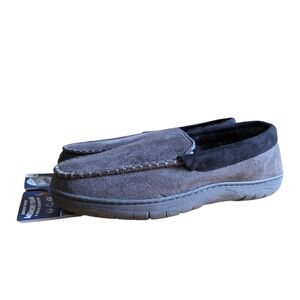 Wembley Men's Classic Indoor/Outdoor Microsuede Moccasin Slippers Grey Medium